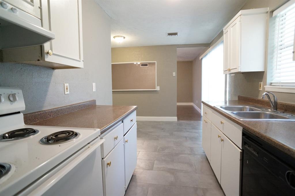 Village North 3 - Residential Lease