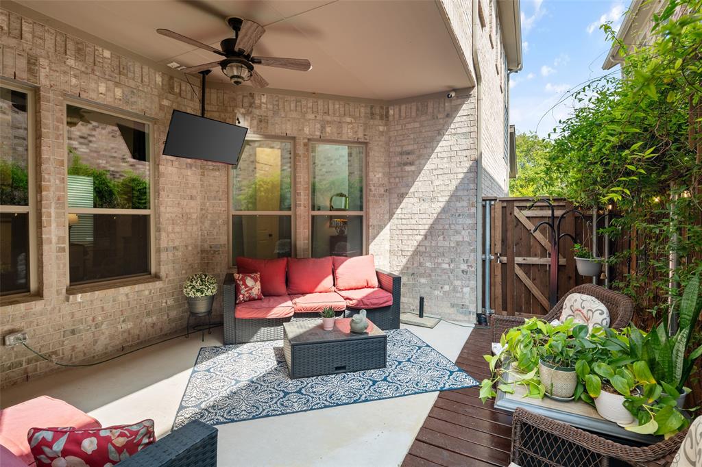 Apples Crossing - Residential