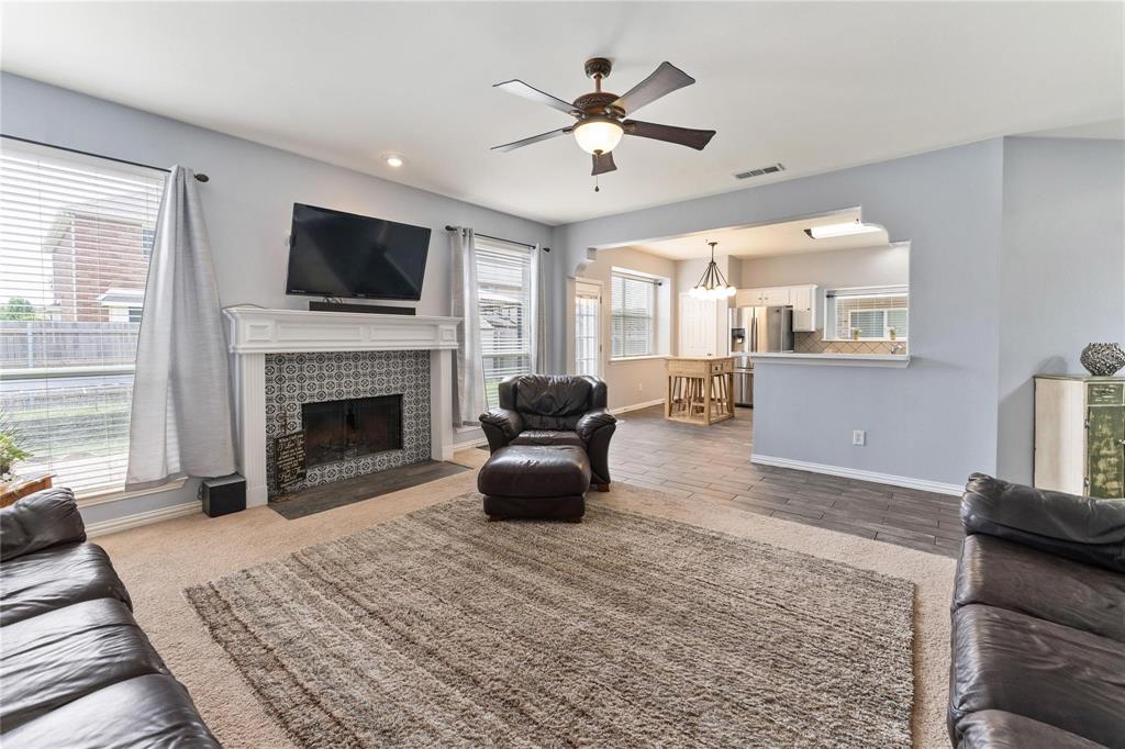 Fox Hollow Estates Ph III - Residential Lease