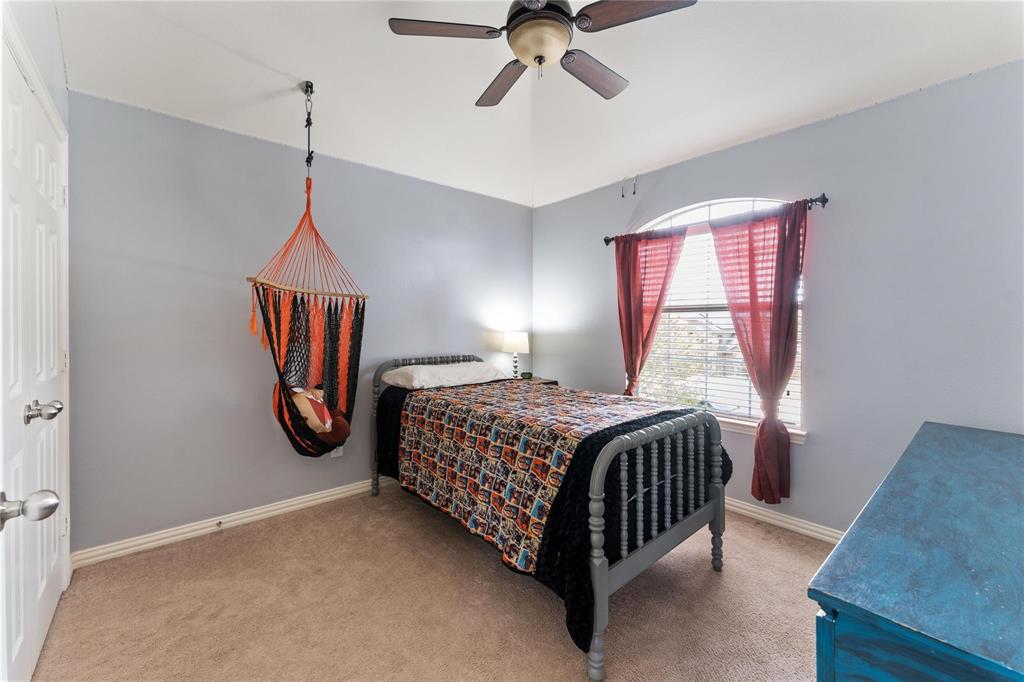 Fox Hollow Estates Ph III - Residential Lease