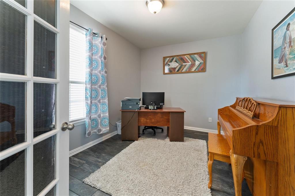 Fox Hollow Estates Ph III - Residential Lease