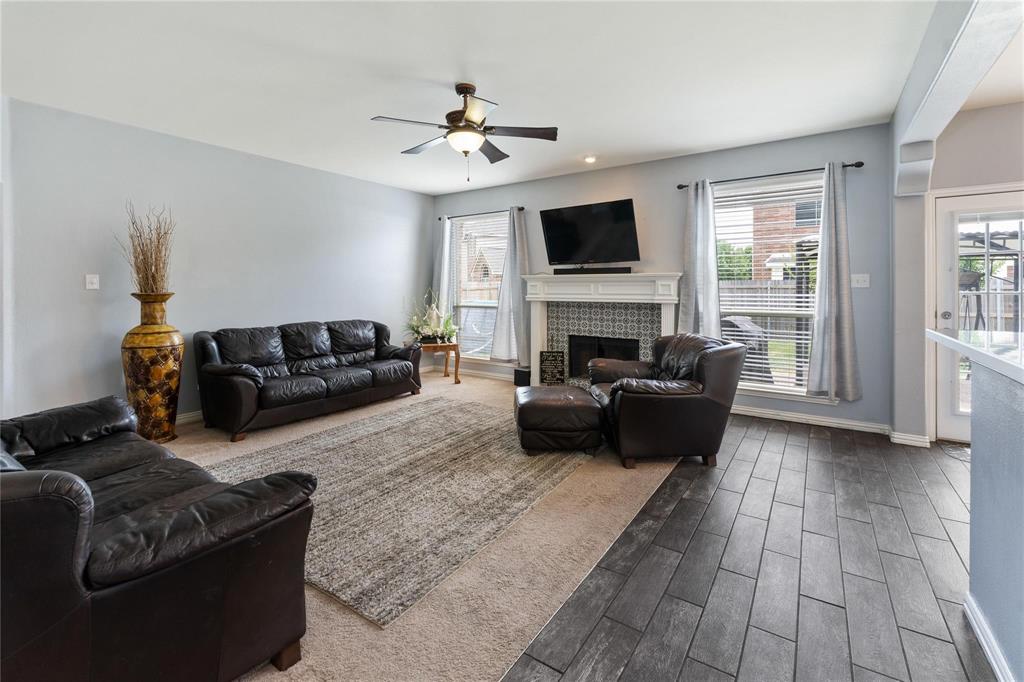 Fox Hollow Estates Ph III - Residential Lease