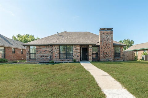 Photo of 409 W Jefferson Street, Wylie, TX 75098 (MLS # 21358473)