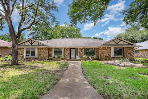 1412 Grand Teton Drive DeSoto TX 75115