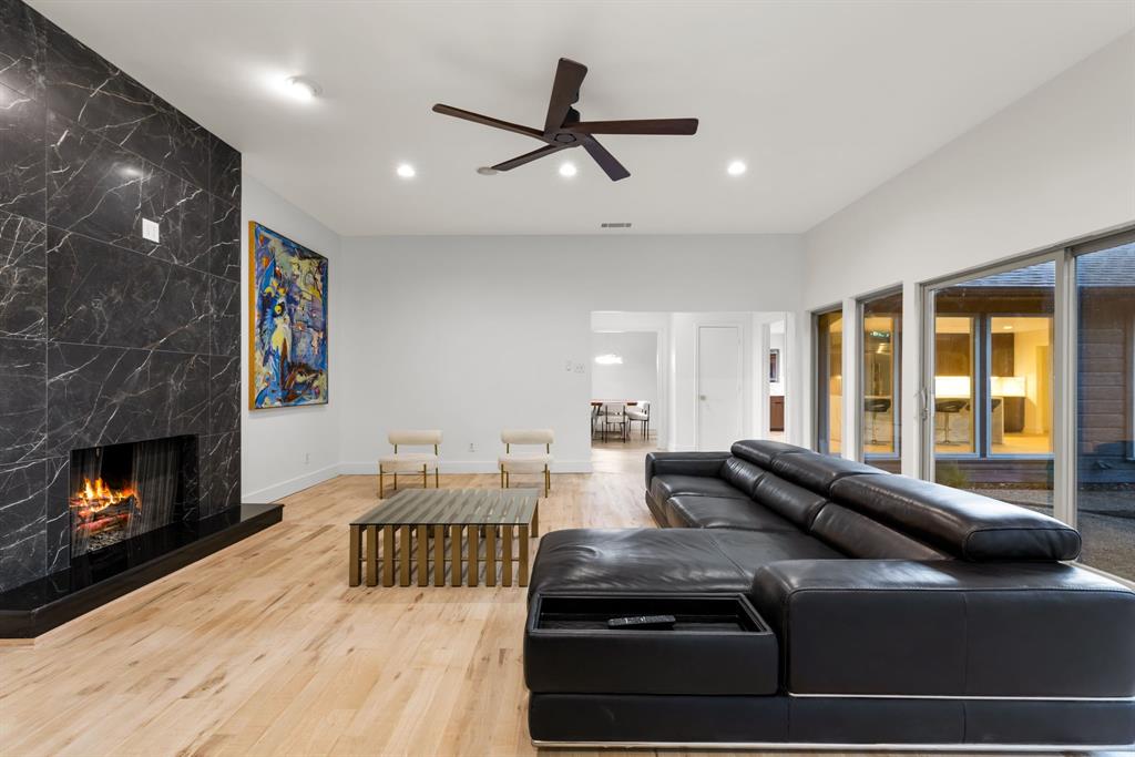 9415 Hill View Drive