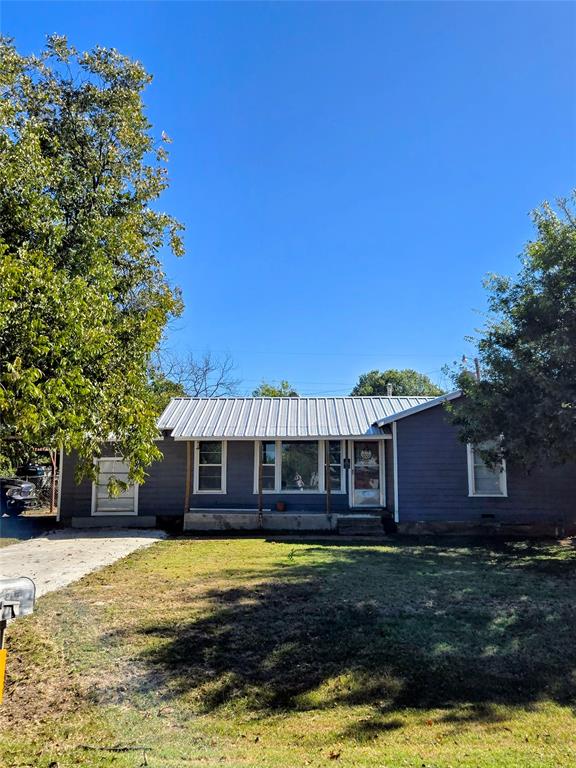 213 Blundell Street