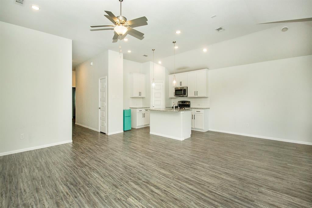 8840 Landergin Mesa Drive