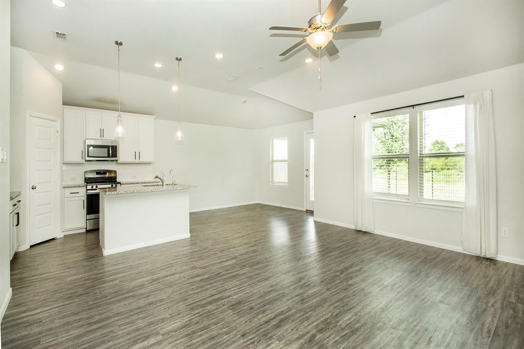 8840 Landergin Mesa Drive