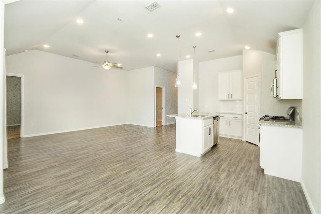 8840 Landergin Mesa Drive