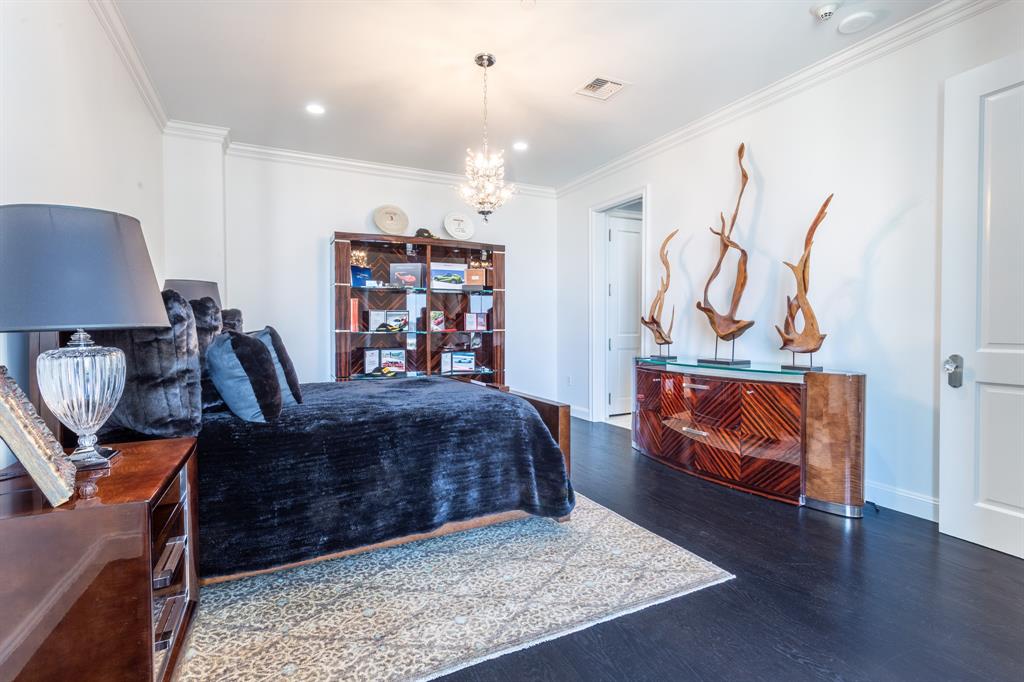 Ritz-Carlton Residences 1 - Residential