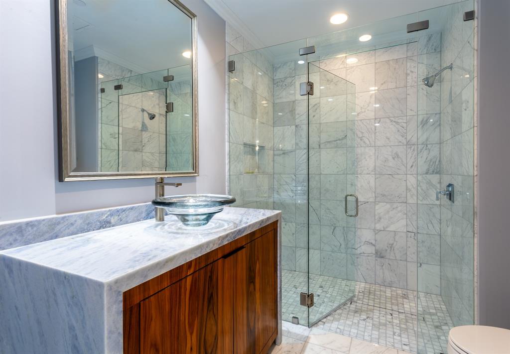 Ritz-Carlton Residences 1 - Residential