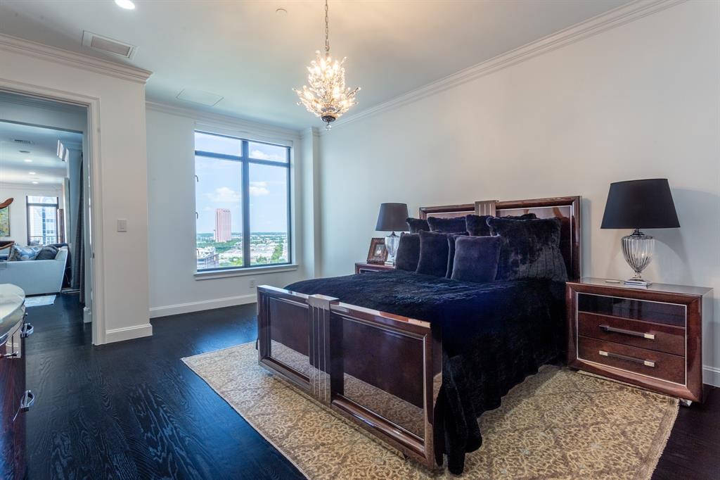 Ritz-Carlton Residences 1 - Residential