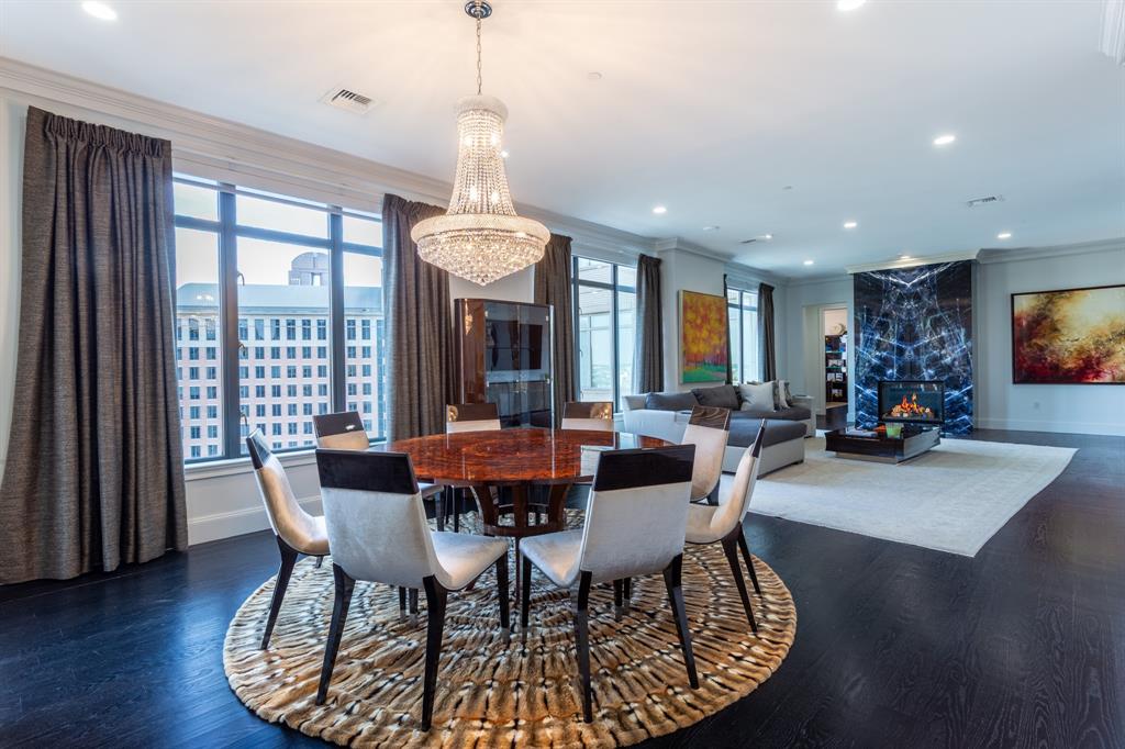 Ritz-Carlton Residences 1 - Residential