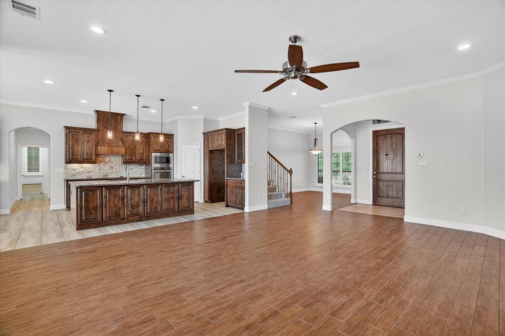 Lone Pine Estates - Residential