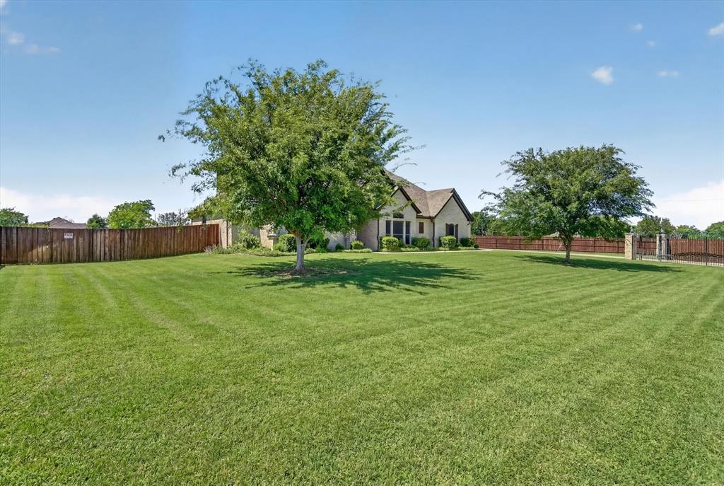 Lone Pine Estates - Residential