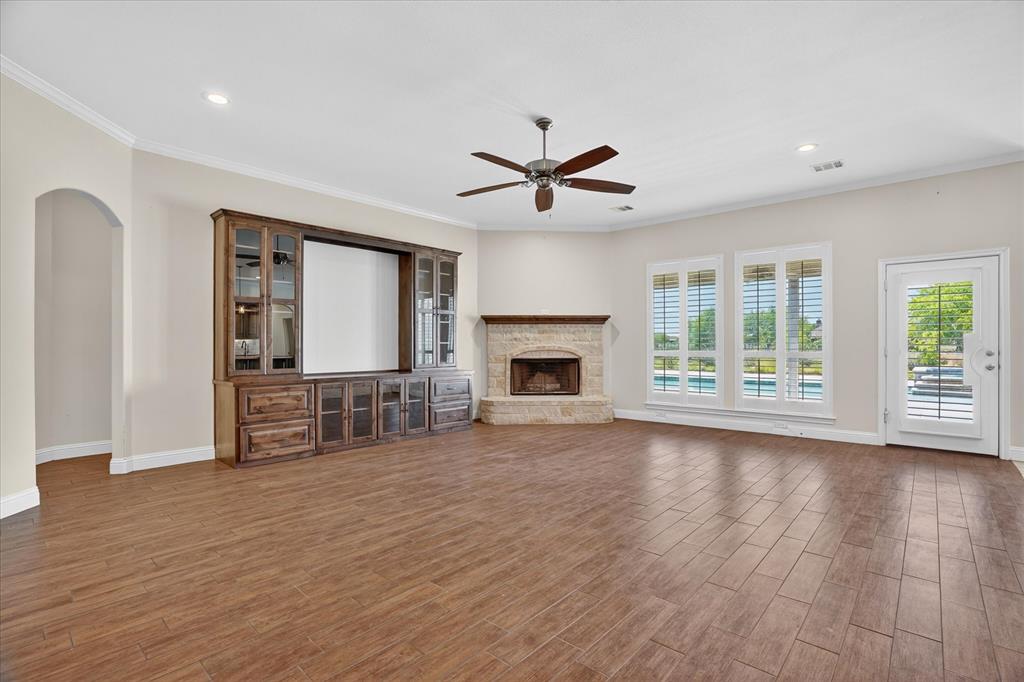 Lone Pine Estates - Residential