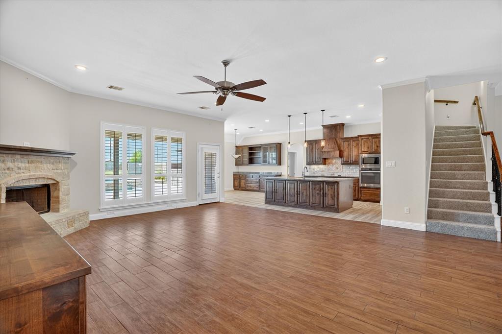 Lone Pine Estates - Residential