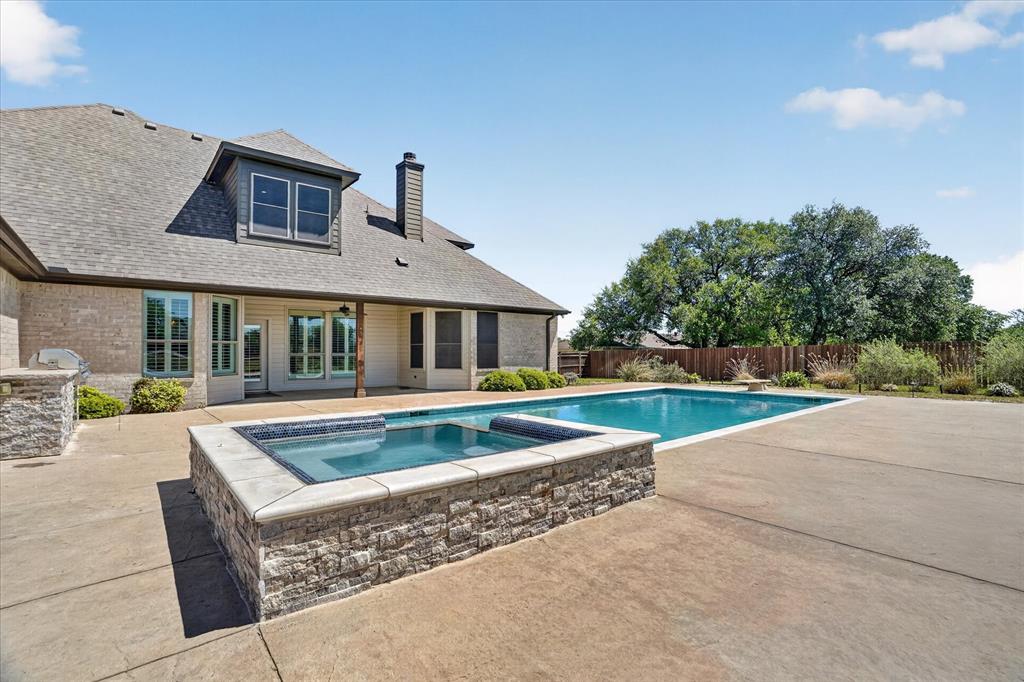 Lone Pine Estates - Residential