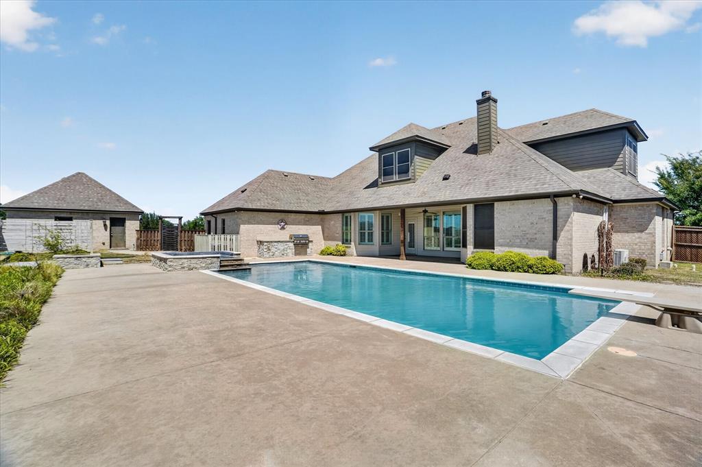 Lone Pine Estates - Residential