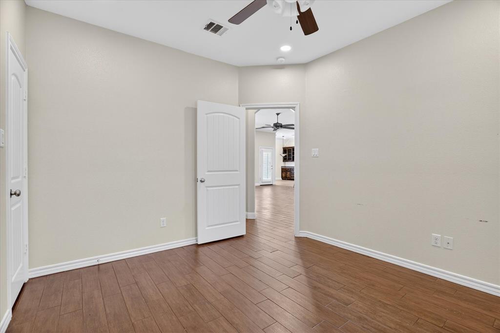 Lone Pine Estates - Residential