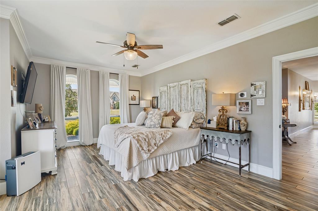 Crystal Shores - Residential