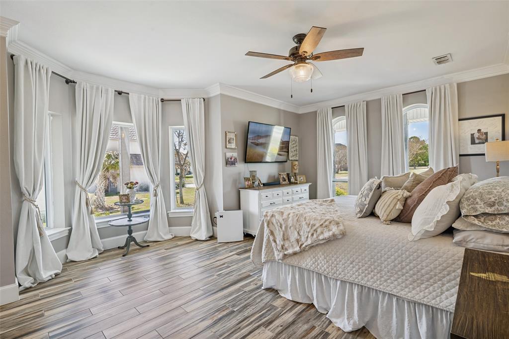 Crystal Shores - Residential