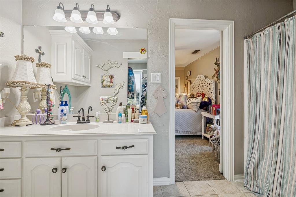 Crystal Shores - Residential