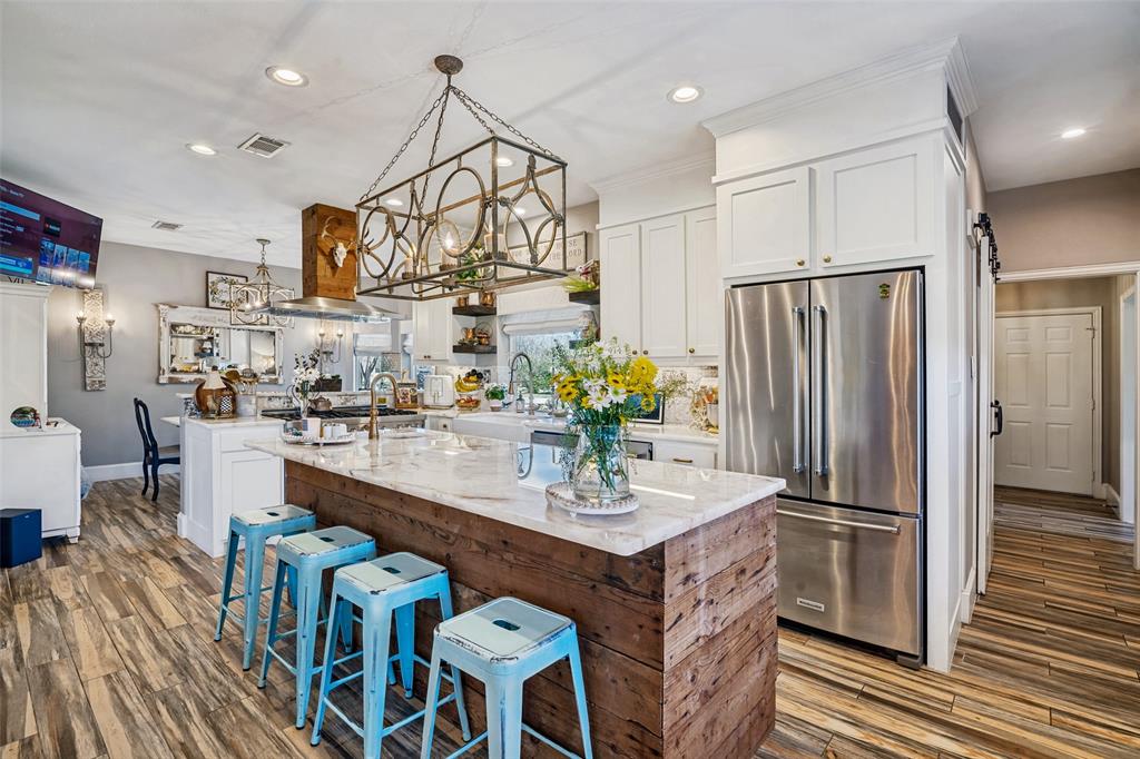 Crystal Shores - Residential