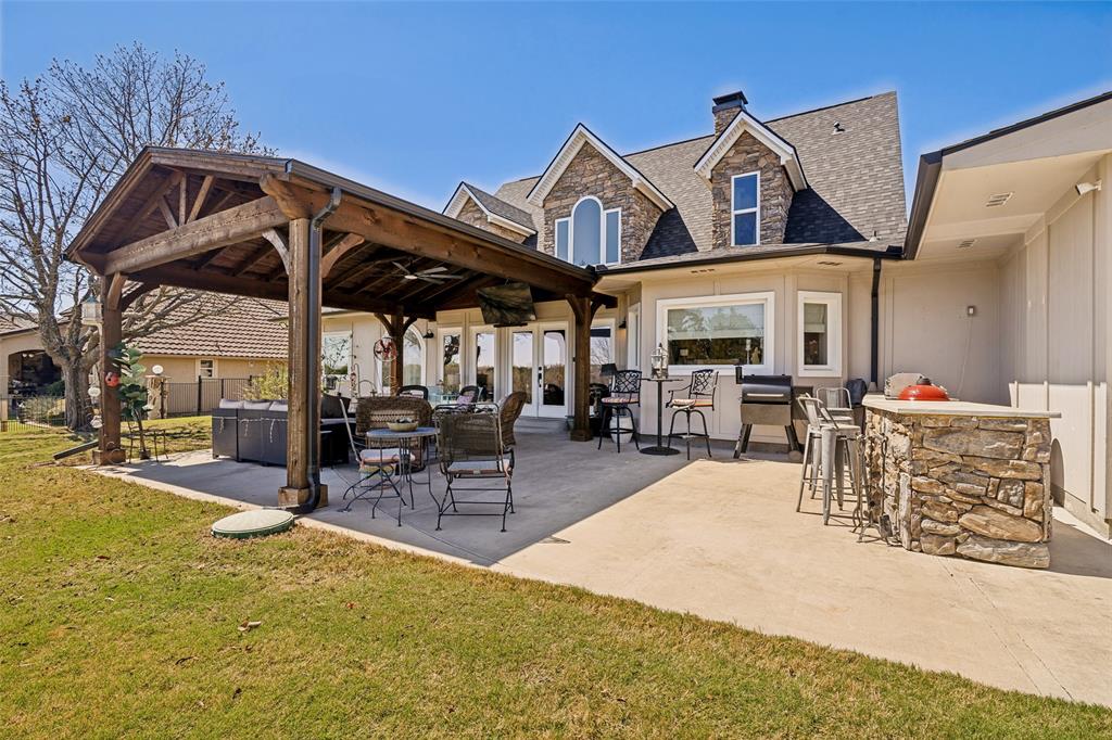 Crystal Shores - Residential