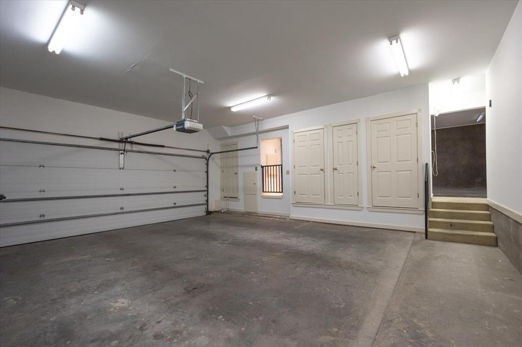 Mira Vista - Residential