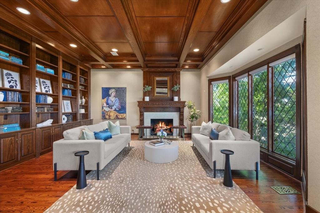 Mira Vista - Residential