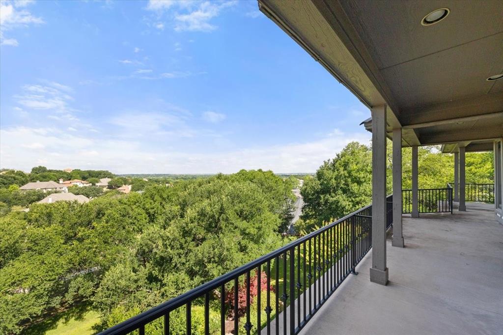 Mira Vista - Residential