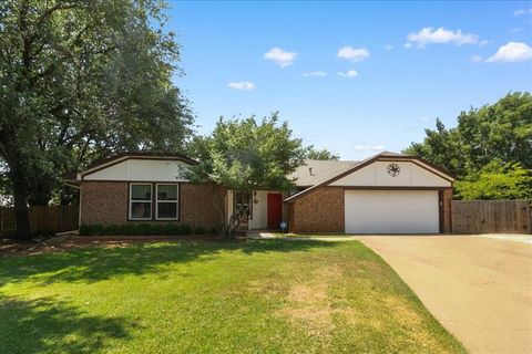 2206 Sexton Drive Arlington TX 76015