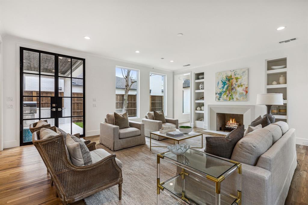 Lovers Lane Heights - Residential