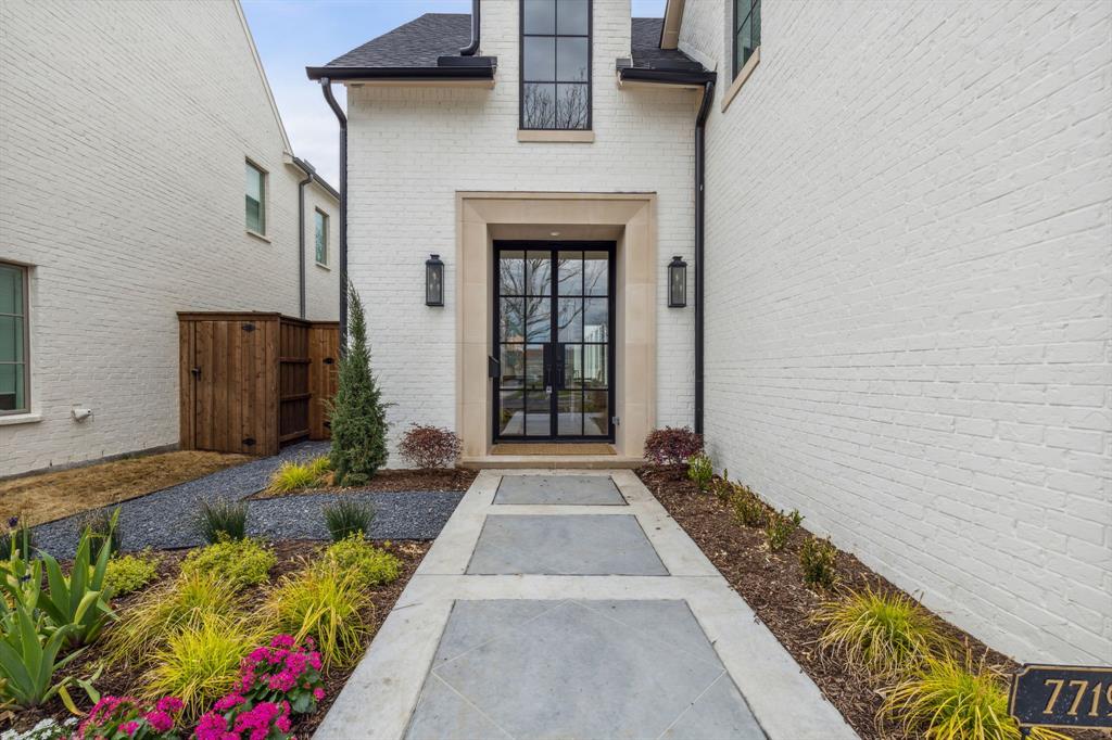 Lovers Lane Heights - Residential