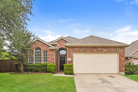 Photo of 8421 Miramax Trail, Dallas, TX 75249 (MLS # 21340894)