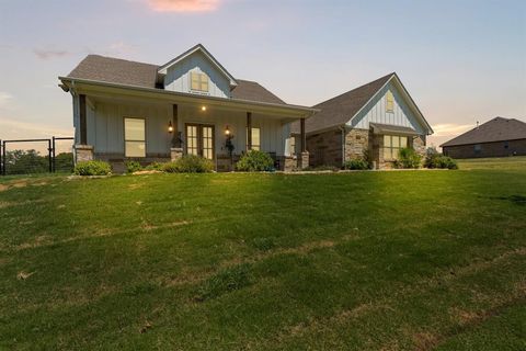 A home in Godley