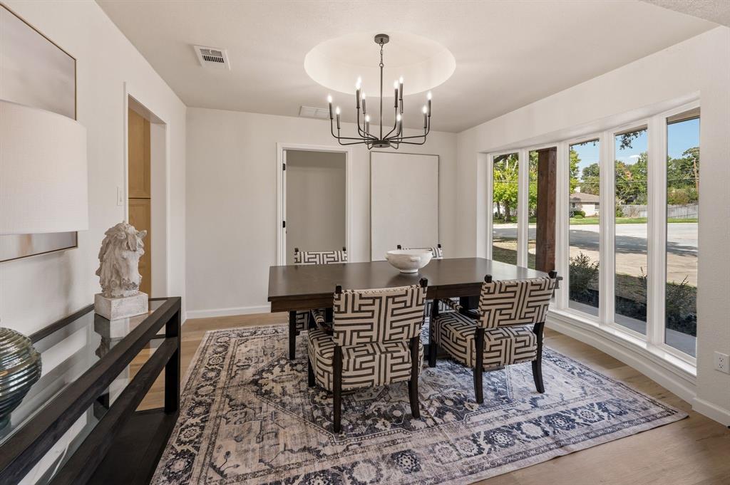 2033 Mountainview Drive