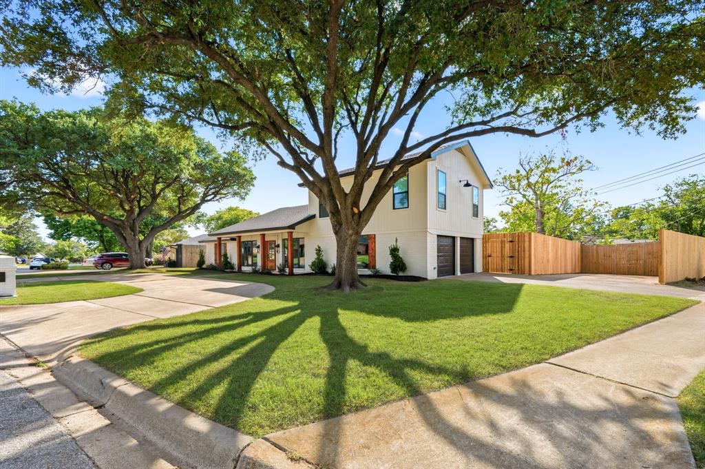 2033 Mountainview Drive