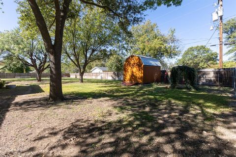 Tiny photo for 1300 Hillcrest Street, Coleman, TX 76834 (MLS # 21102001)