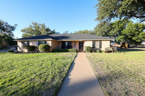 1300 Hillcrest Street Coleman TX 76834