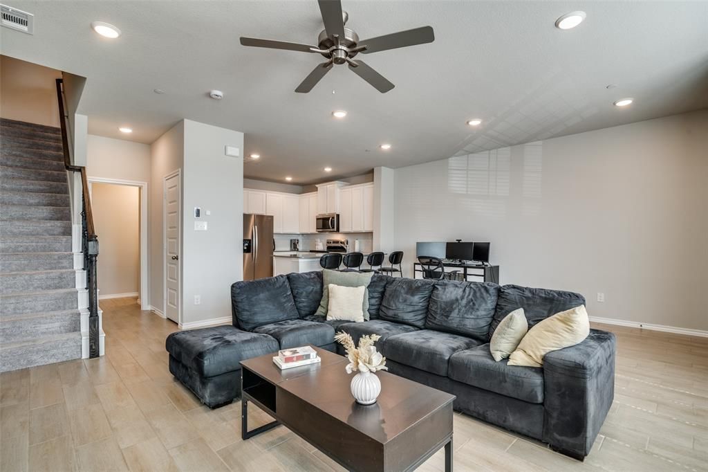 Photo of 3032 Shire Drive, Mesquite, TX 75150 (MLS # 21066176)