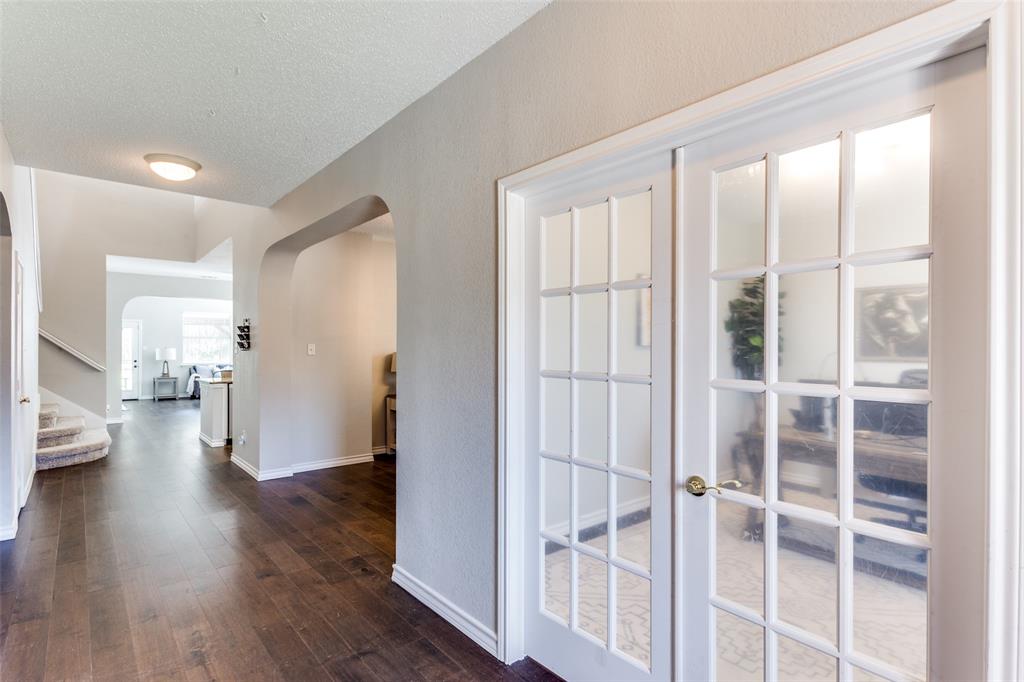 3913 Aldersyde Drive