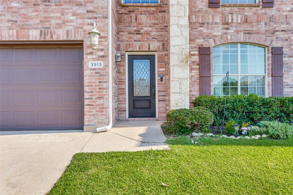 3913 Aldersyde Drive