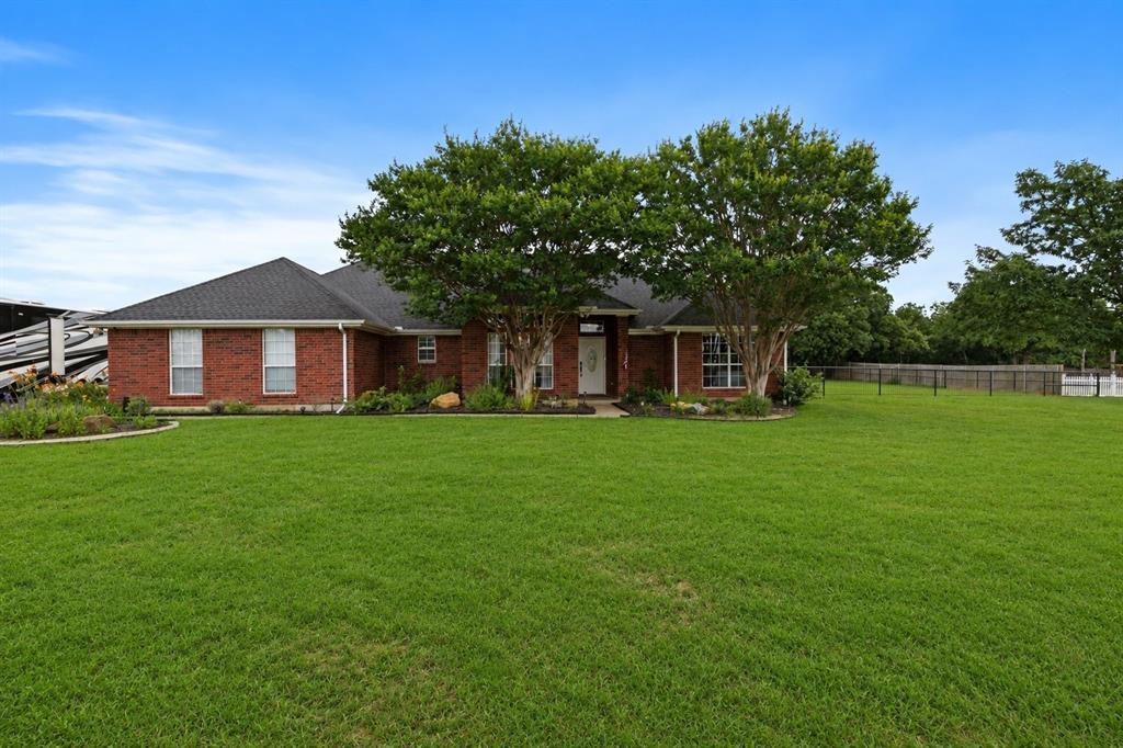 3909 Timbercrest Drive E