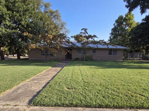 Photo of 203 HILL Street, Farmersville, TX 75442 (MLS # 21398464)
