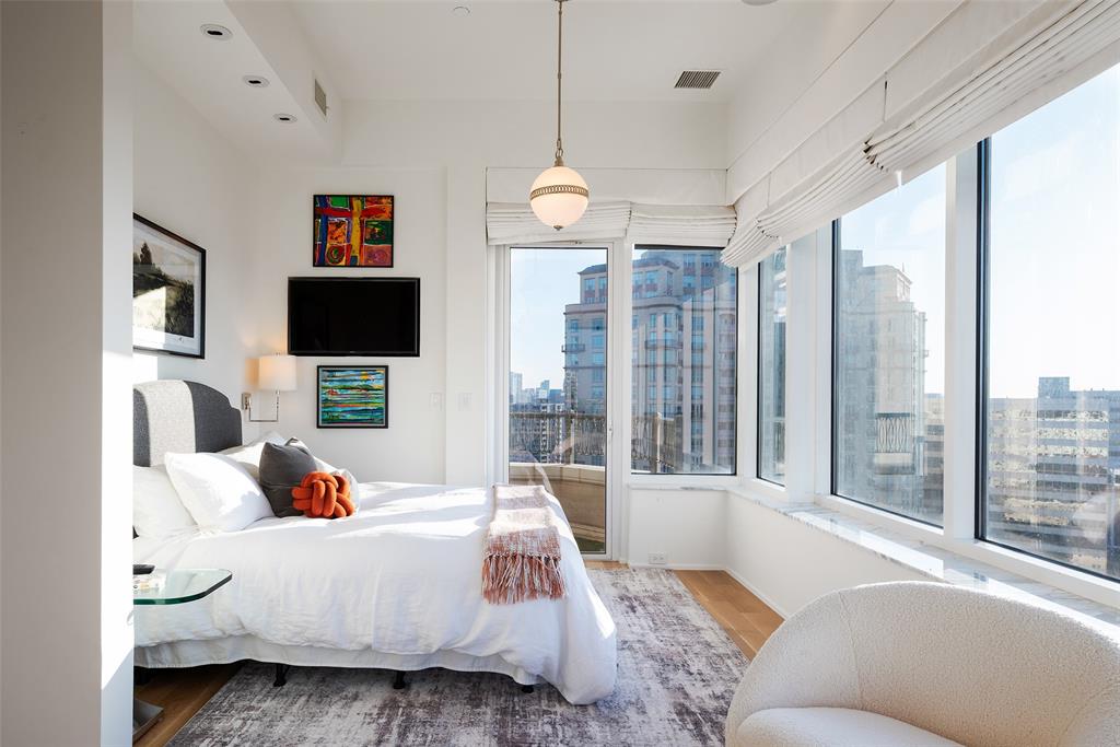 Vendome On Turtle Creek Condo - Residential