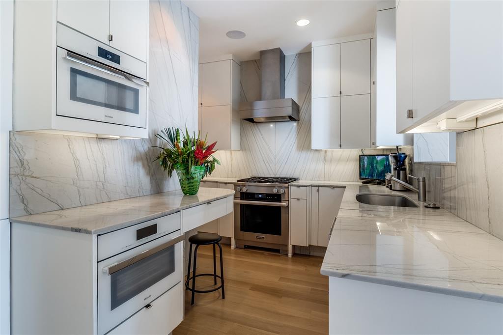 Vendome On Turtle Creek Condo - Residential