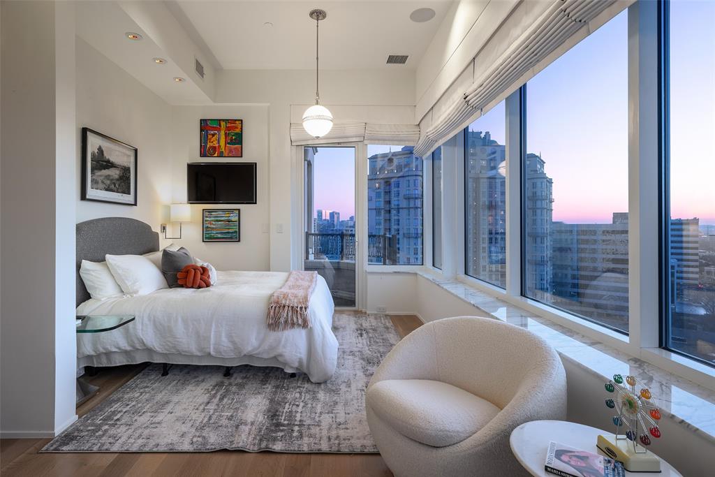 Vendome On Turtle Creek Condo - Residential