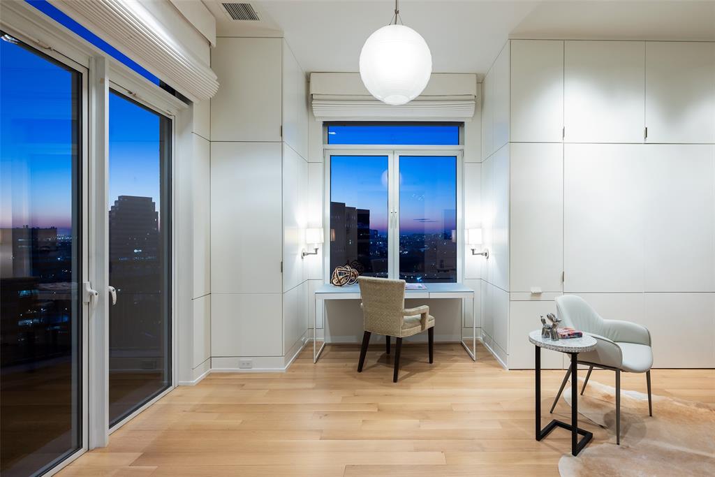 Vendome On Turtle Creek Condo - Residential